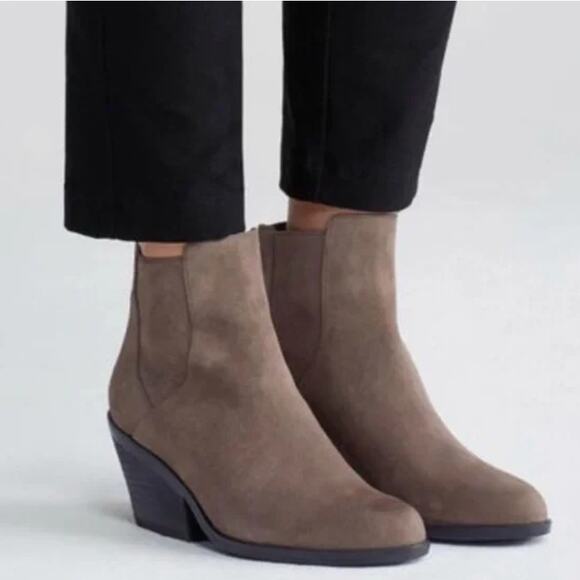 Eileen Fisher Peer Boot Shadow Taupe Suede Almond Toe Block Heel Ankle Bootie - Picture 1 of 14